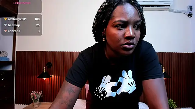 chanel brunette online show from March 2025 05:50:02 PM