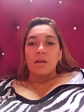 Snapshot of Izury_Blondee chatting on February 2025 11:45:02 AM Izury Blondee online show from February 2025 11:45:02 AM