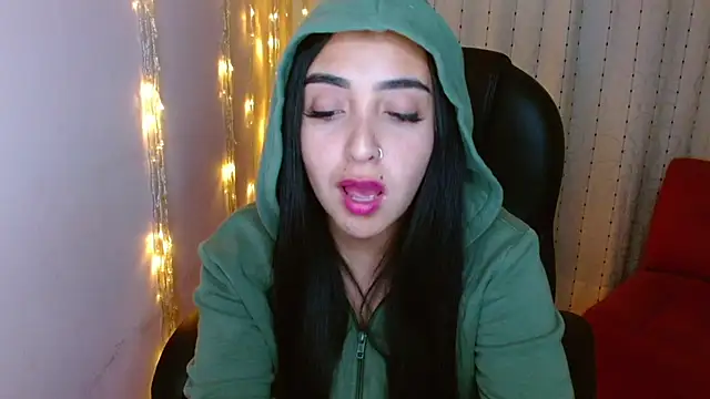 Snapshot of AmberGoddess_ chatting on January 2025 09:22:02 AM AmberGoddess online show from January 2025 09:22:02 AM