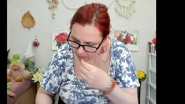 PlayfullMature online show from September 2025 07:31:01 AM