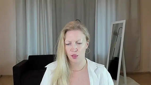 sugamomy online show from September 2025 02:04:02 AM