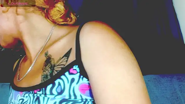 Snapshot of Eva_Hoot chatting on May 2026 02:25:01 PM Eva Hoot online show from May 2026 02:25:01 PM