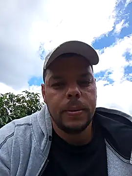 Snapshot of Widson321 chatting on October 2025 03:22:02 PM Widson321 online show from October 2025 03:22:02 PM