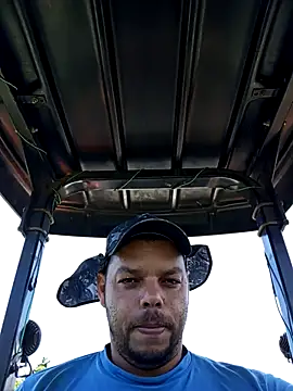 Widson321 online show from November 2025 01:00:02 PM