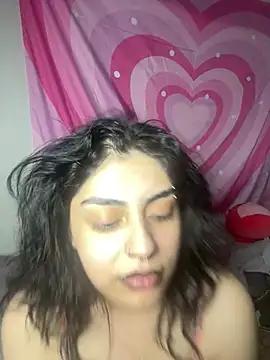 Snapshot of ThickerThanYoBitch chatting on January 2025 01:27:01 PM ThickerThanYoBitch online show from January 2025 01:27:01 PM