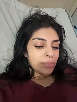 Snapshot of ThickerThanYoBitch chatting on December 2025 06:06:01 AM ThickerThanYoBitch online show from December 2025 06:06:01 AM