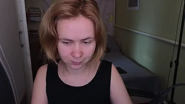 Snapshot of Riley_Roo chatting on May 2026 07:03:01 AM Riley Roo online show from May 2026 07:03:01 AM