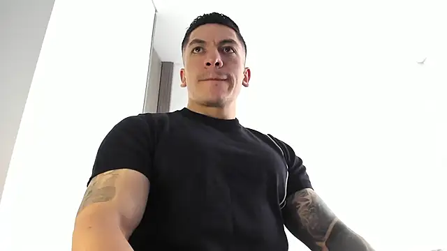 Snapshot of aquiles_51 chatting on April 2026 05:26:02 PM aquiles 51 online show from April 2026 05:26:02 PM