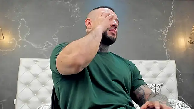 BruceDallas online show from December 2024 11:59:02 PM