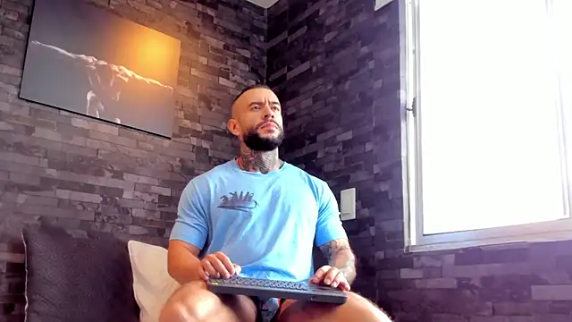 BruceDallas online show from September 2025 01:35:02 PM