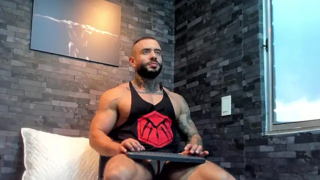 BruceDallas online show from November 2025 10:32:01 PM