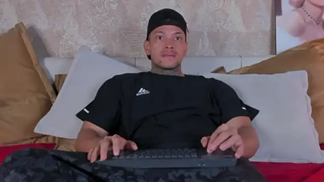 Stiven collins online show from February 2026 02:36:01 PM