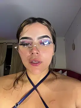 Chloemercury online show from December 2025 04:29:02 AM