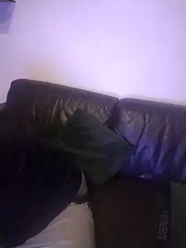 Knuffelstaaf123 online show from February 2025 10:43:01 PM