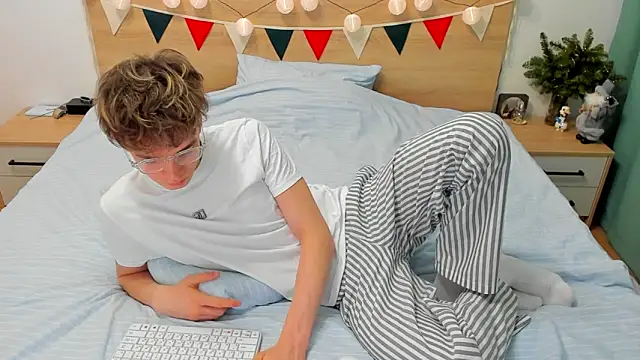 Fandi 777 online show from January 2025 12:30:01 PM