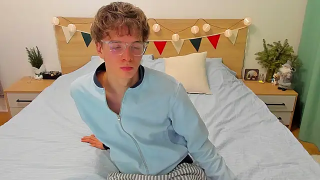 Fandi 777 online show from January 2025 05:44:01 PM