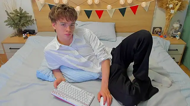 Fandi 777 online show from January 2025 10:51:02 AM