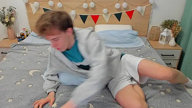 Fandi 777 online show from March 2025 06:10:02 PM