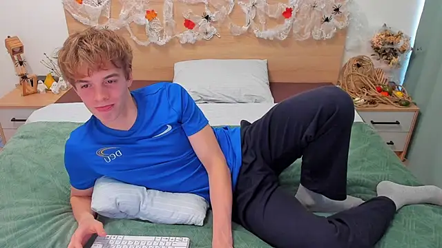 Fandi 777 online show from October 2025 09:41:02 AM