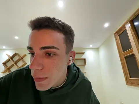 Cristian Delgado online show from December 2024 07:46:01 AM