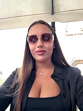 Syka0001 online show from November 2025 10:54:01 AM