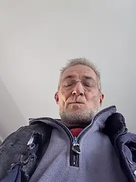 Snapshot of 60philippe chatting on December 2025 09:47:02 AM 60philippe online show from December 2025 09:47:02 AM