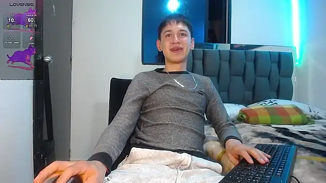 Mr daren  online show from February 2025 11:10:02 PM