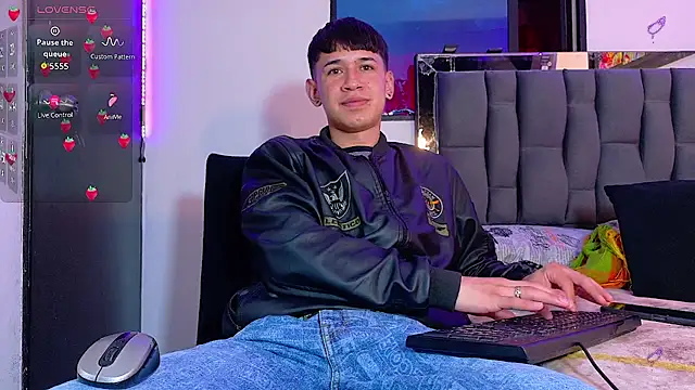 Mr daren  online show from September 2025 04:39:01 PM