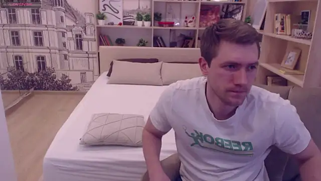 EthanPinkman online show from March 2025 09:28:01 AM