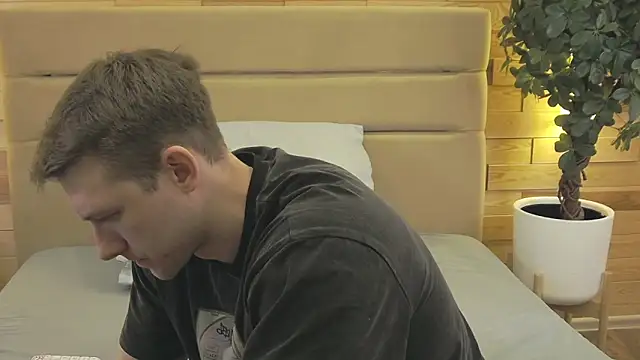 EthanPinkman online show from March 2026 05:08:02 AM