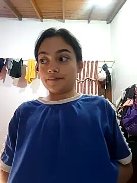 Snapshot of littlemelii chatting on December 2024 05:34:01 AM littlemelii online show from December 2024 05:34:01 AM