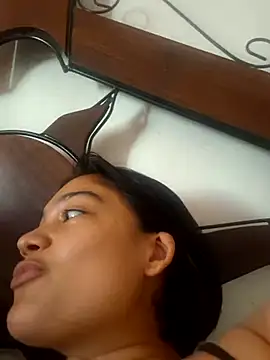 littlemelii online show from January 2026 08:32:02 PM