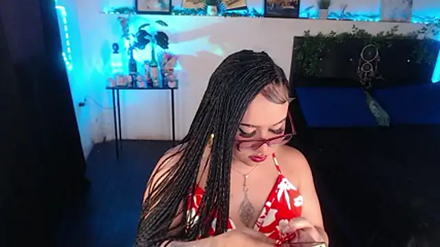 LiaScarlett online show from December 2025 02:59:01 PM