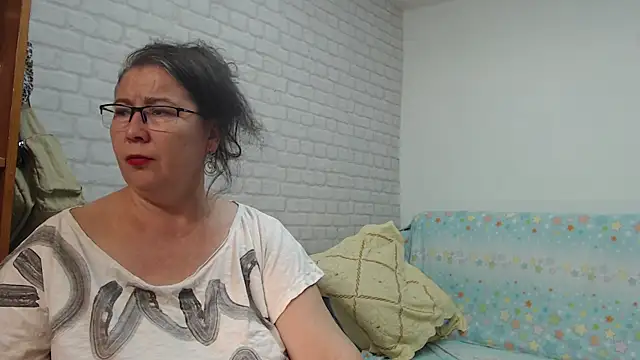 EmmaSquirt online show from December 2024 05:51:01 PM