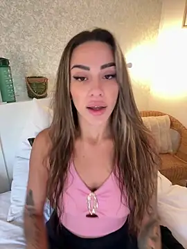 Snapshot of Alisa-Marie chatting on November 2025 11:32:01 AM Alisa-Marie online show from November 2025 11:32:01 AM