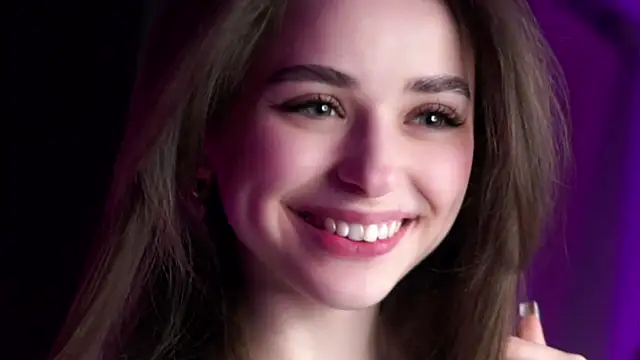 Snapshot of EstherMitchel chatting on March 2025 04:27:02 AM EstherMitchel online show from March 2025 04:27:02 AM