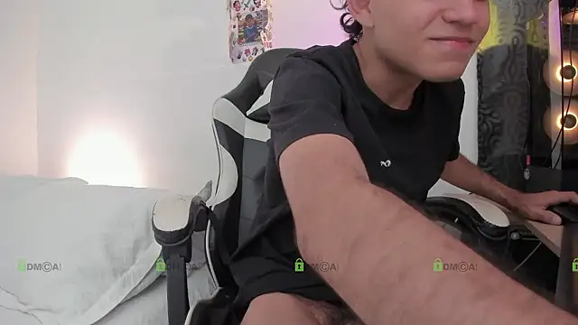 ronaldmq20 online show from January 2026 01:00:02 AM