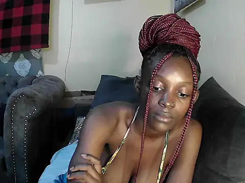 Snapshot of petite_clara24 chatting on February 2025 09:46:01 PM petite clara24 online show from February 2025 09:46:01 PM