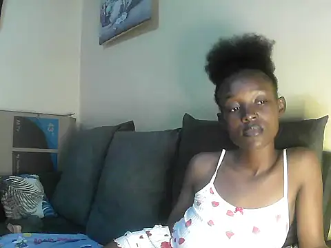 Snapshot of petite_clara24 chatting on March 2025 07:58:02 PM petite clara24 online show from March 2025 07:58:02 PM