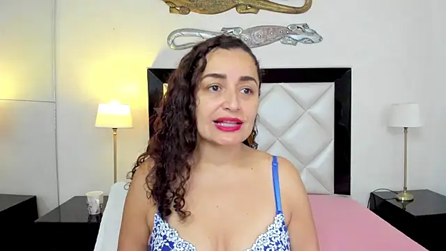  luna  sweet  online show from February 2025 03:12:02 AM