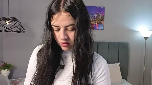 Snapshot of Alli_cooper chatting on May 2026 12:23:02 PM Alli cooper online show from May 2026 12:23:02 PM
