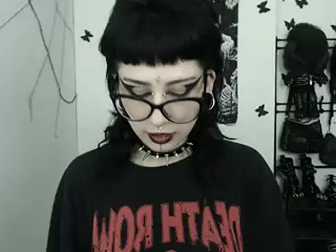 n0sferatus   online show from December 2025 03:57:01 AM