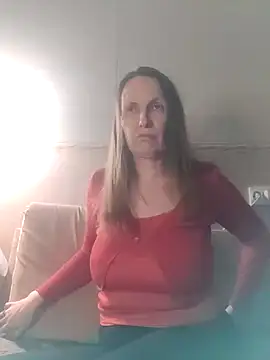 Snapshot of Evelina_cute chatting on December 2024 02:37:02 PM Evelina cute online show from December 2024 02:37:02 PM