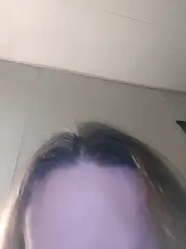 Snapshot of Evelina_cute chatting on January 2025 02:34:01 PM Evelina cute online show from January 2025 02:34:01 PM