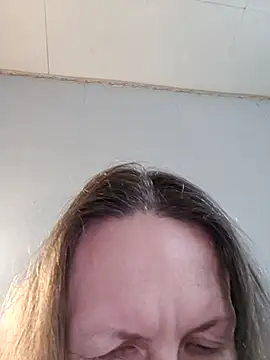 Snapshot of Evelina_cute chatting on March 2025 08:52:02 AM Evelina cute online show from March 2025 08:52:02 AM