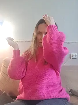 Snapshot of Evelina_cute chatting on March 2025 09:12:02 AM Evelina cute online show from March 2025 09:12:02 AM