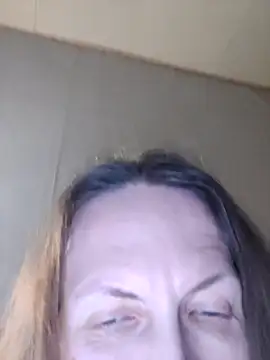 Snapshot of Evelina_cute chatting on March 2025 05:38:02 PM Evelina cute online show from March 2025 05:38:02 PM