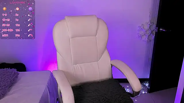 nyna 1 online show from February 2025 09:55:01 PM