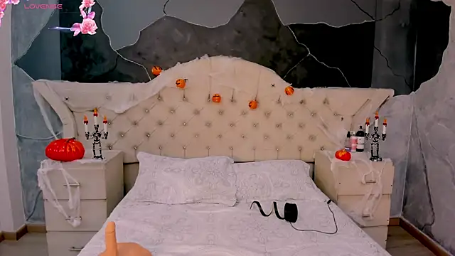 AmberGreyy  online show from October 2025 01:20:02 PM