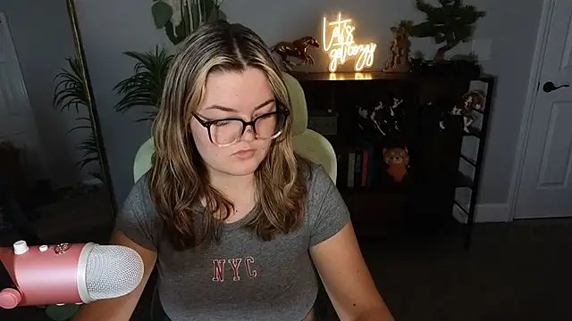 rodeobrii online show from October 2025 02:11:02 AM